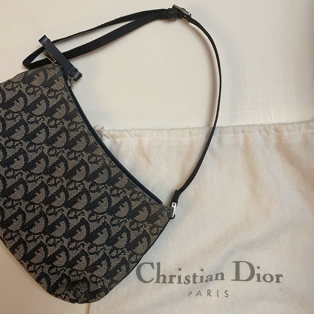 100% authentic Christian Dior small purse